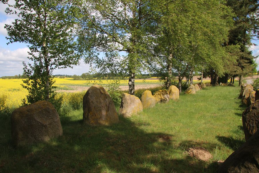 Hünenbett ohne Kammer von Stralendorf im Landkreis Ludwigslust-Parchim