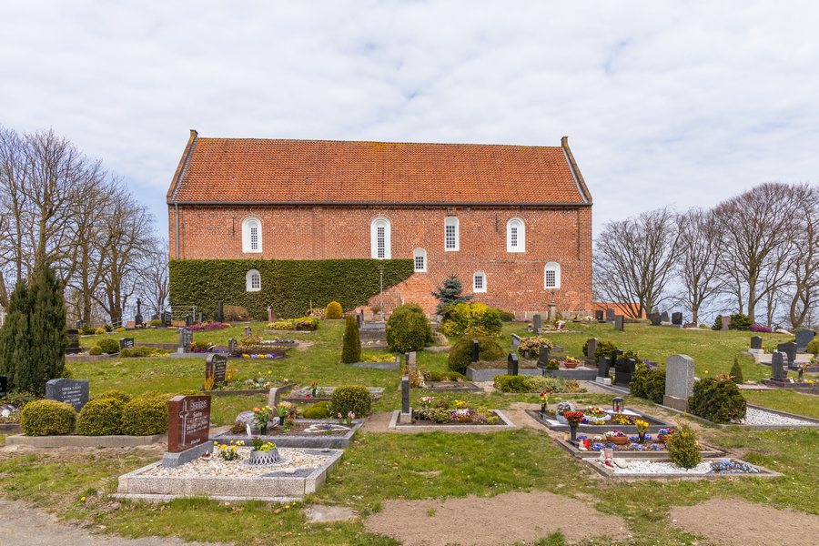 File:Friedenskirche Westerholt-msu-2021-210-4913.jpg