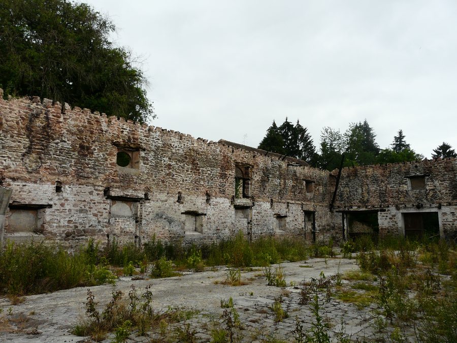 File:Le Chalard Bessous forge (16).JPG