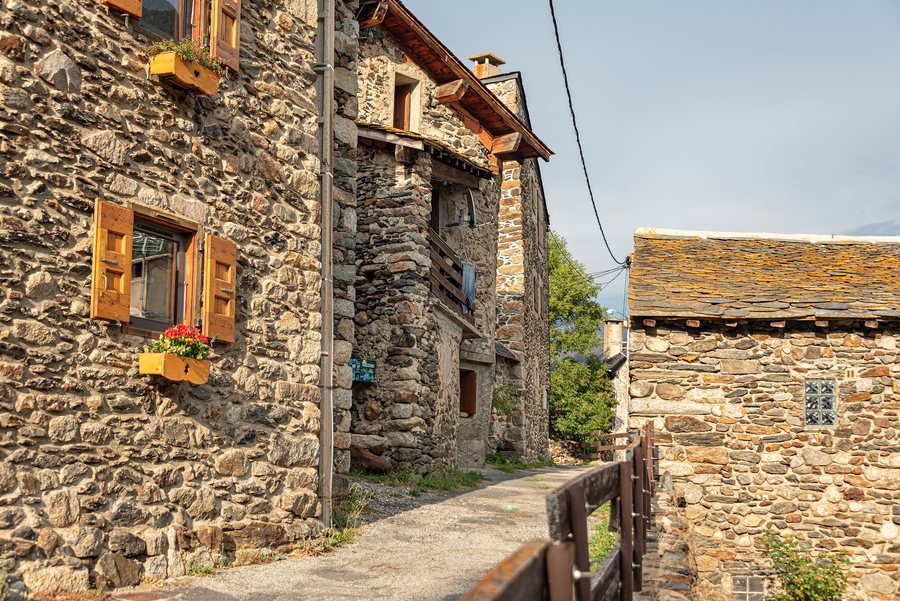 File:Porté-Puymorens - 53239123047.jpg