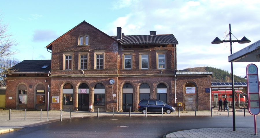 Historisches Empfangsgebäude des Bahnhofs Neubrücke (Nahe) in Hoppstädten-Weiersbach