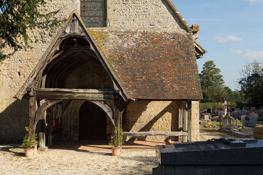 File:Porche de l'église Notre-Dame (Ouilly-le-Vicomte, Calvados, France).jpg