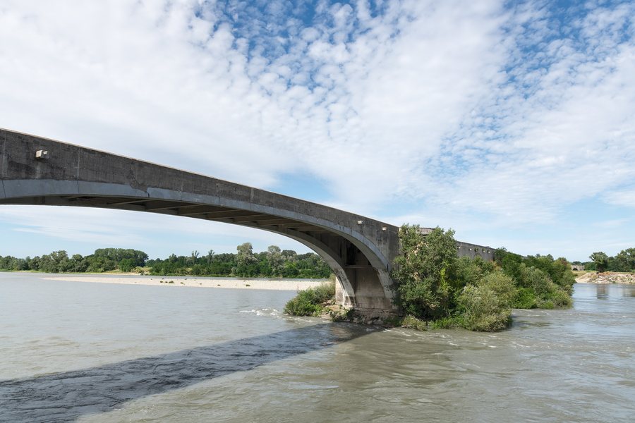 File:Pont du Saint-Esprit - Pont-Saint-Esprit, France - July 13, 2024 01.jpg