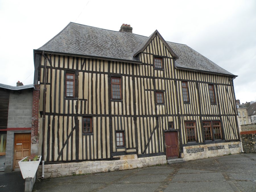File:Harfleur Hôtel Braquehaye.jpg