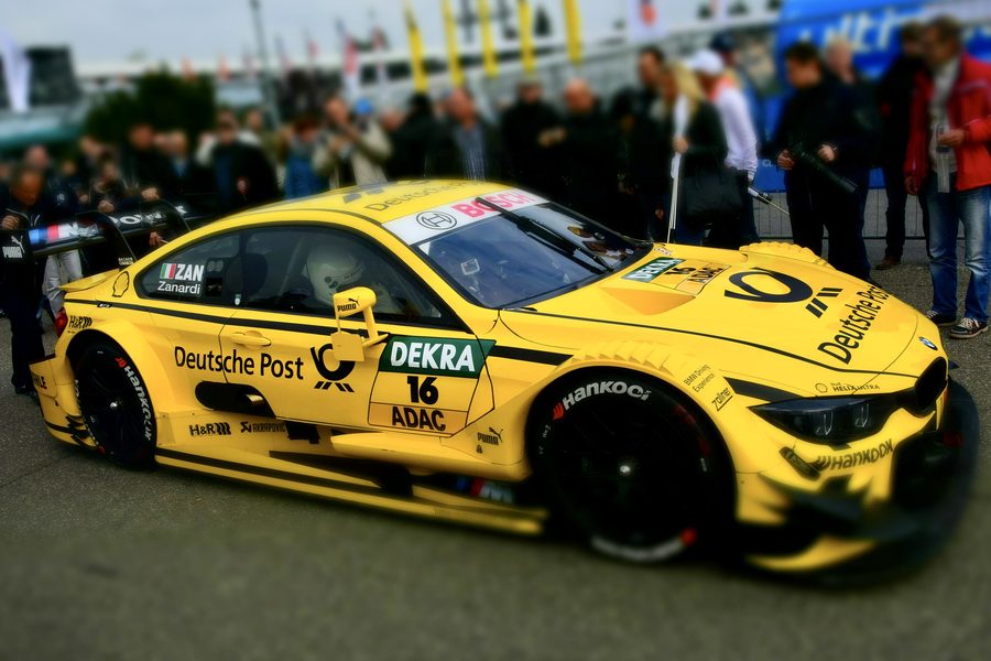 Vettura da corsa BMW M4 DTM sull'Hockenheimring