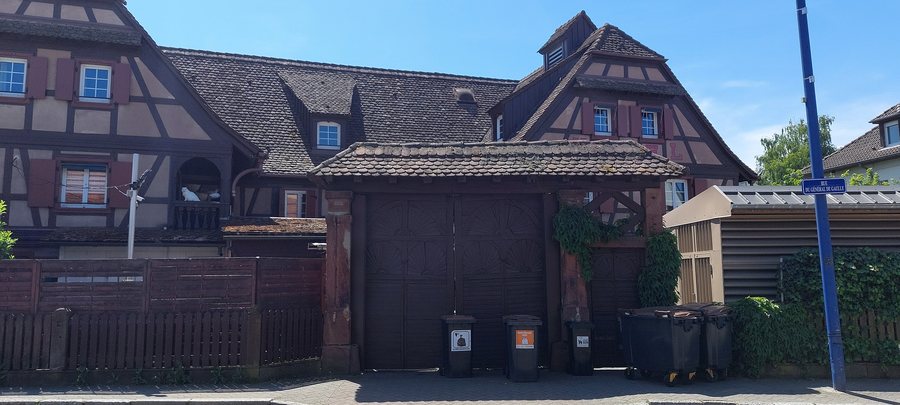 File:La Wantzenau hotel restaurant relais de la poste rue du general de gaulle21b.jpg