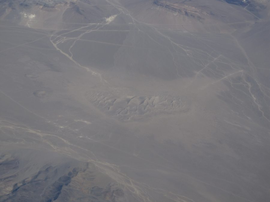Big Dune in Amargosa Valley, Nevada, mit weitläufiger Sanddünenlandschaft