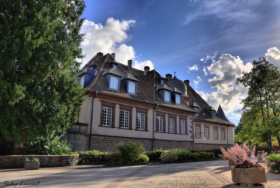 File:Le Château de Birkenwald (France).jpg