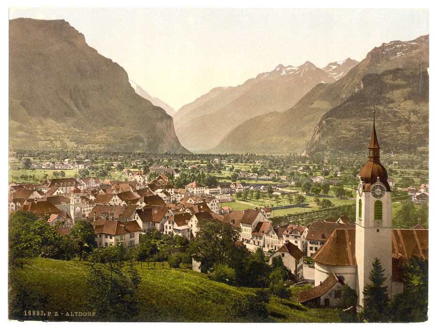 Vista del paese di Altdorf in Uri