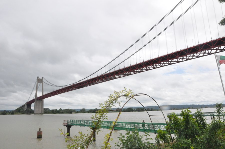 File:Tancarville bridge 2012 bis.JPG