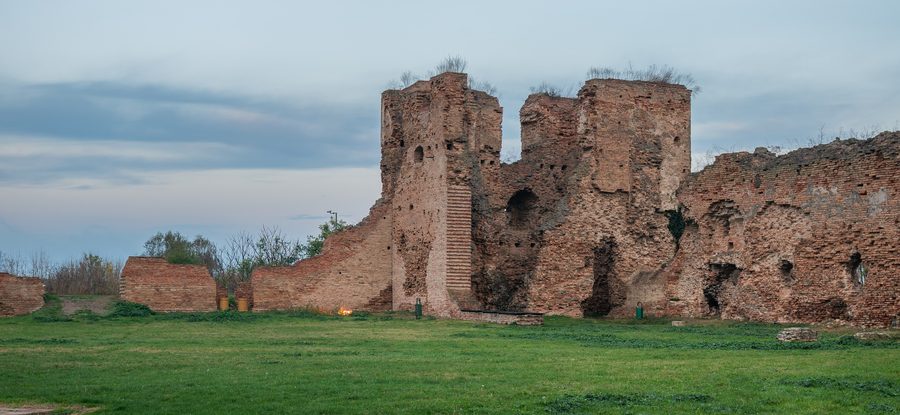 Mittelalterliche Festung Bač in der Vojvodina, Serbien