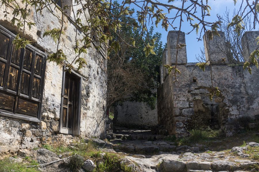 Case storiche in pietra e rovine a Kayaköy