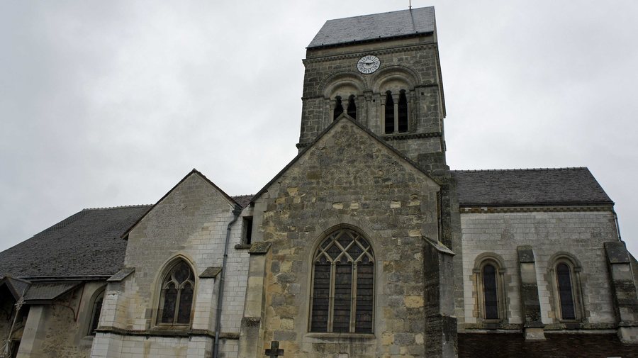 File:Église de Jâlons.jpg