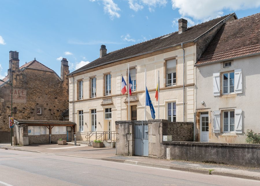 File:Town hall of Longeau-Percey (1).jpg