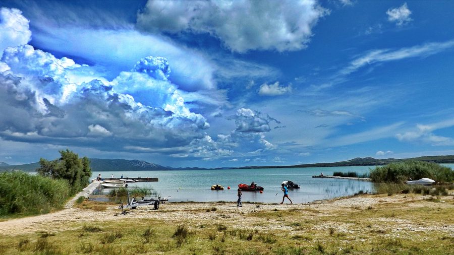 Landschaft im Naturpark Vransko Jezero in der Region Zadar