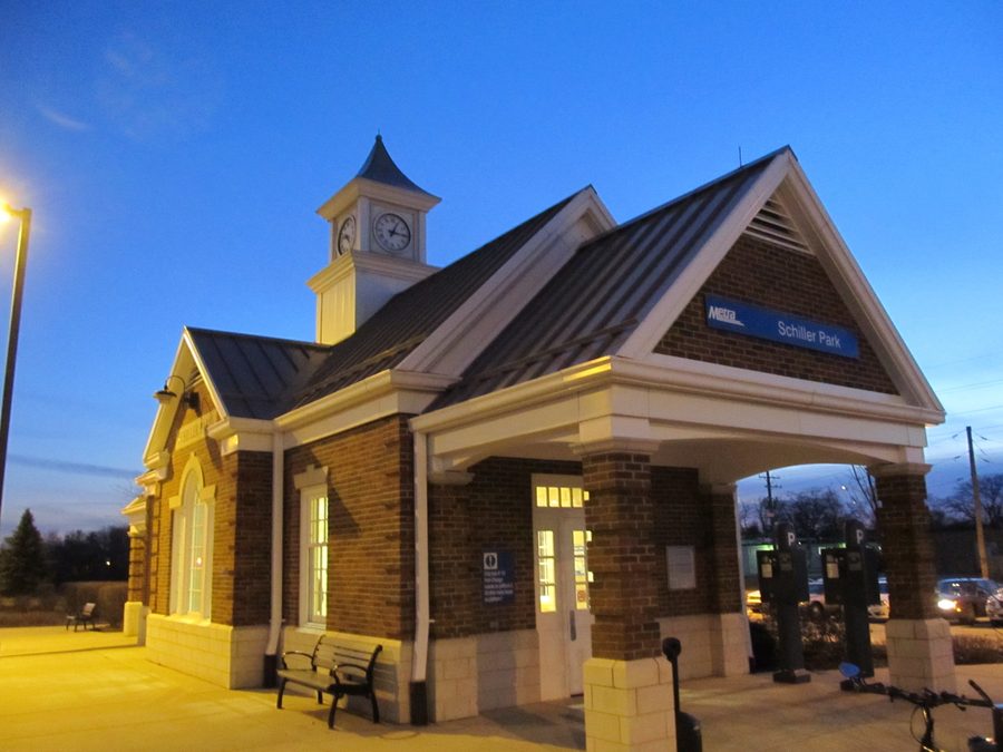 Stazione Metra di Schiller Park al 4555 N Ruby Street a Schiller Park, Illinois