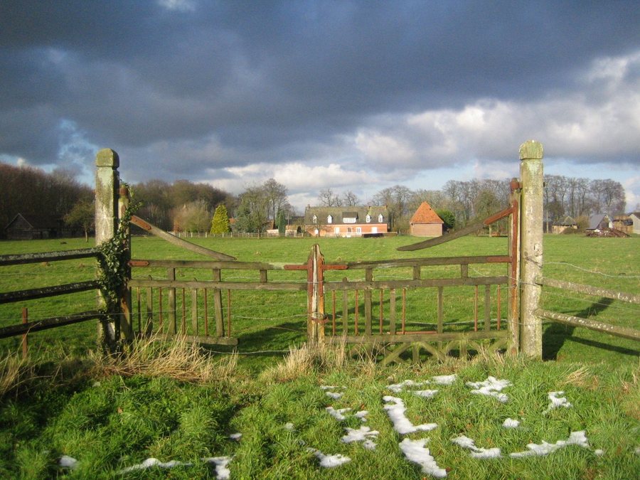 File:Crasville-la-rocquefort rural landscape.jpg