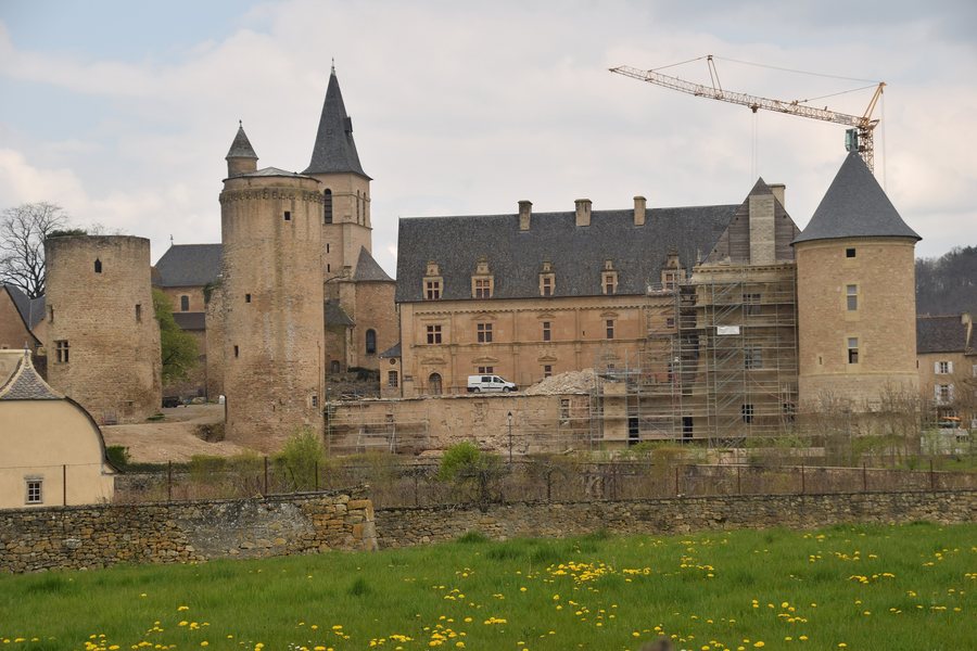 File:Castle of Bournazel 02.jpg