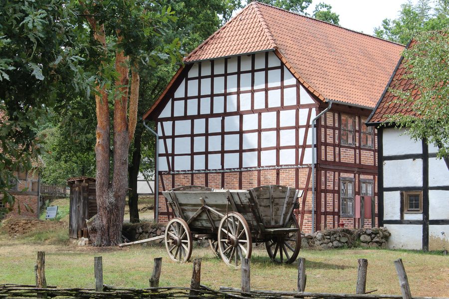 Hauptgebäude des Vierseithofes im Freilichtmuseum Diesdorf