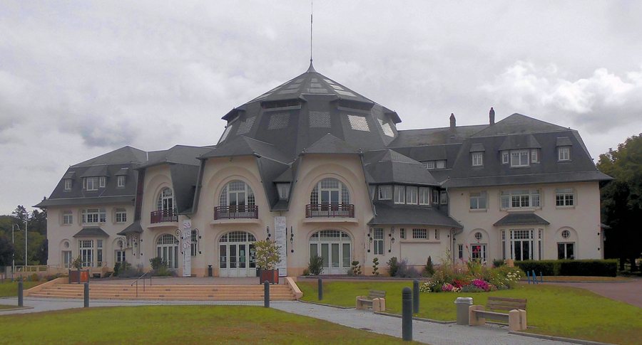 File:Thaon-les-Vosges, Rotonde 2.jpg