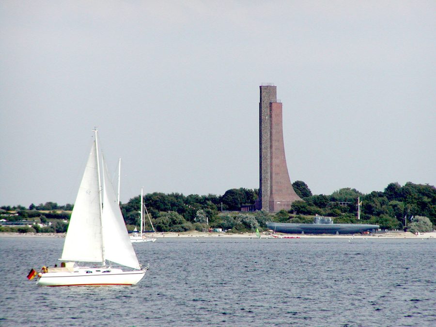 Marine-Ehrenmal Laboe mit dem U-Boot U 995