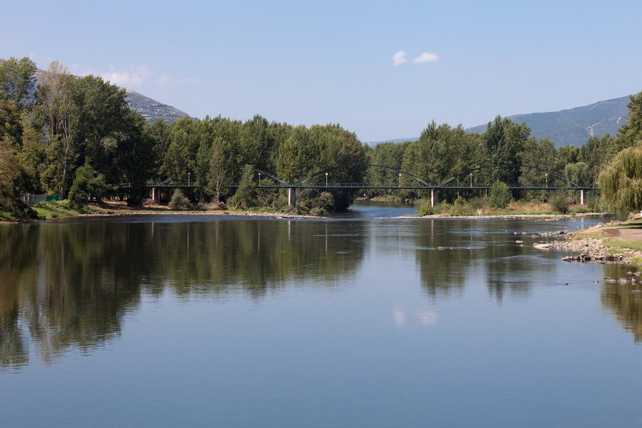 File:2016. Ponte sobre o Sil. O Barco de Valdeorras. Galiza.jpg