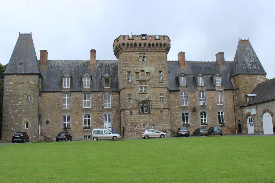 File:Château de Rânes (1).jpg