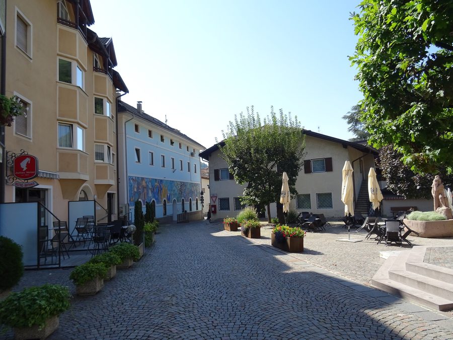 Vista di un settore abitato di Cardano in Alto Adige
