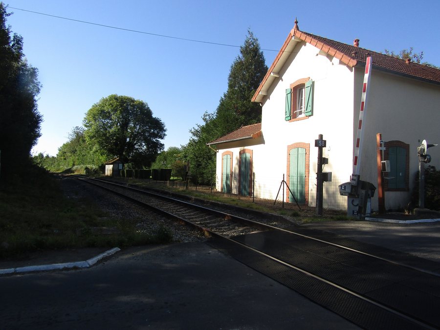 File:Gare d'Hudimesnil sept 2018.jpg