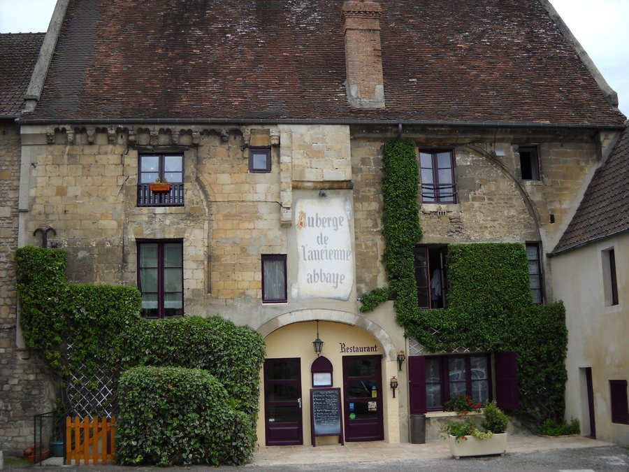 File:Argentan - Abbaye Notre-Dame de la Place.JPG