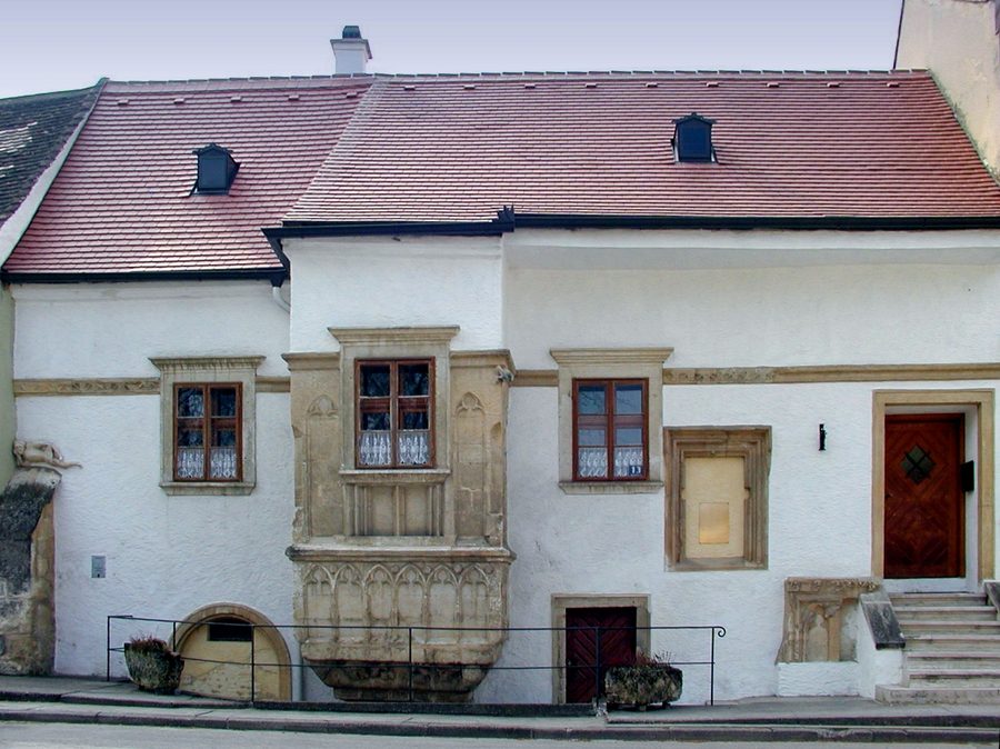 Vista dalla piazza principale di Sitzendorf an der Schmida verso sud