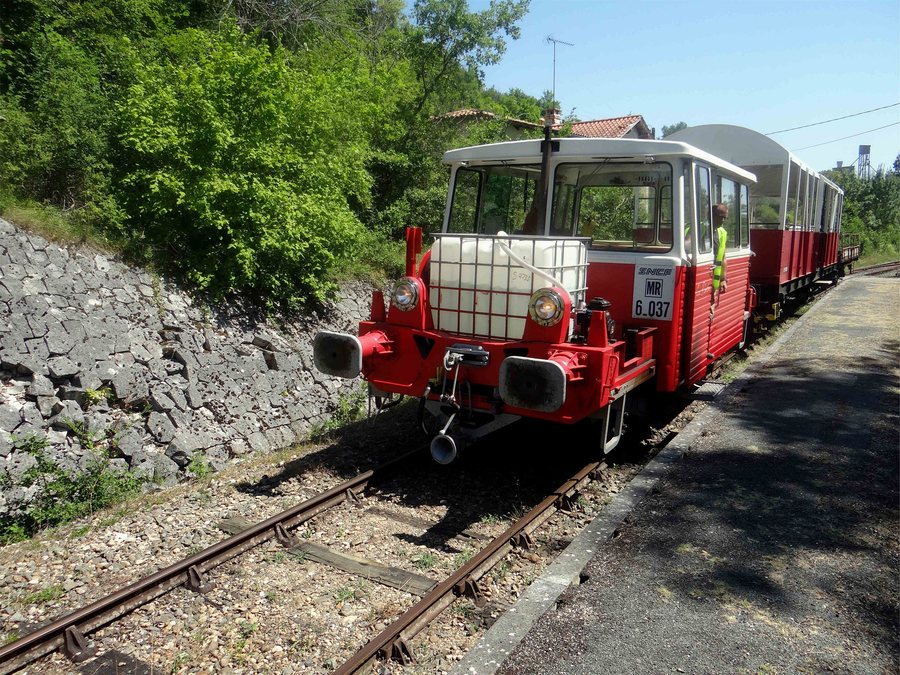 File:Mezin (Gare de )-01.jpg