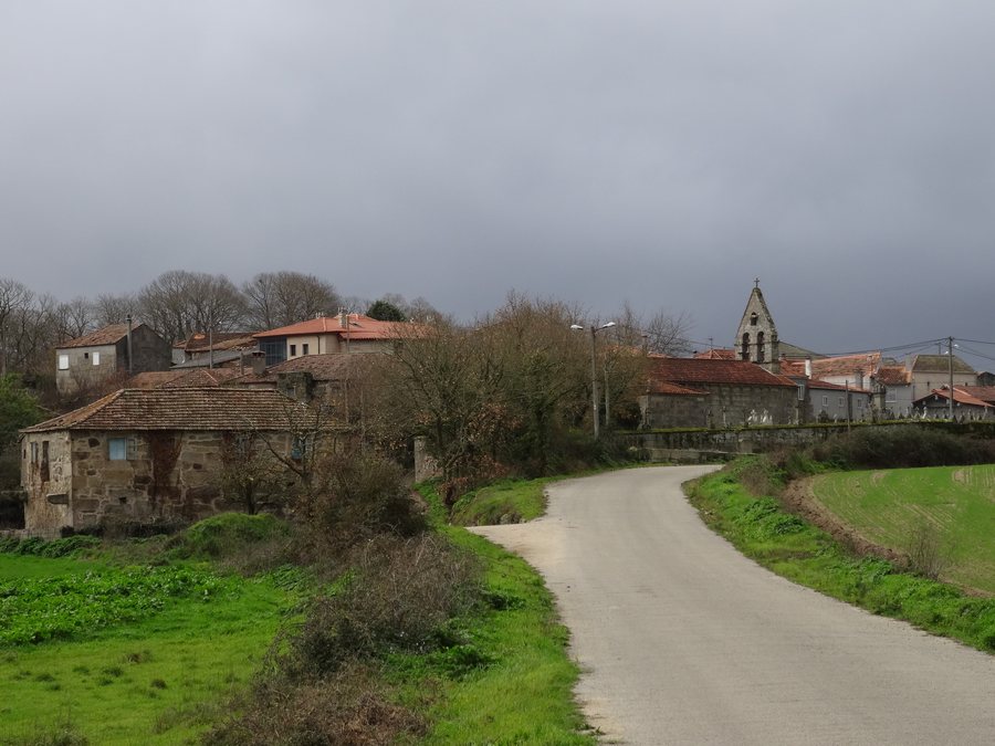 File:Covelas, Os Blancos, Ourense 01.JPG