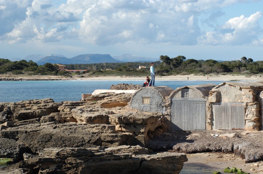 Es Dols Colonia Sant Jordi - panoramio.jpg