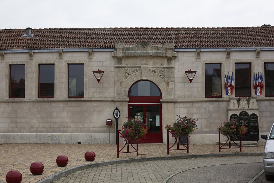 File:Mars-la-Tour - musée 20131008.JPG