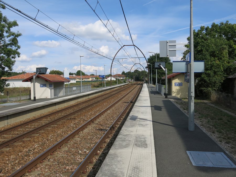 File:Gare de Saubusse (Landes).jpg