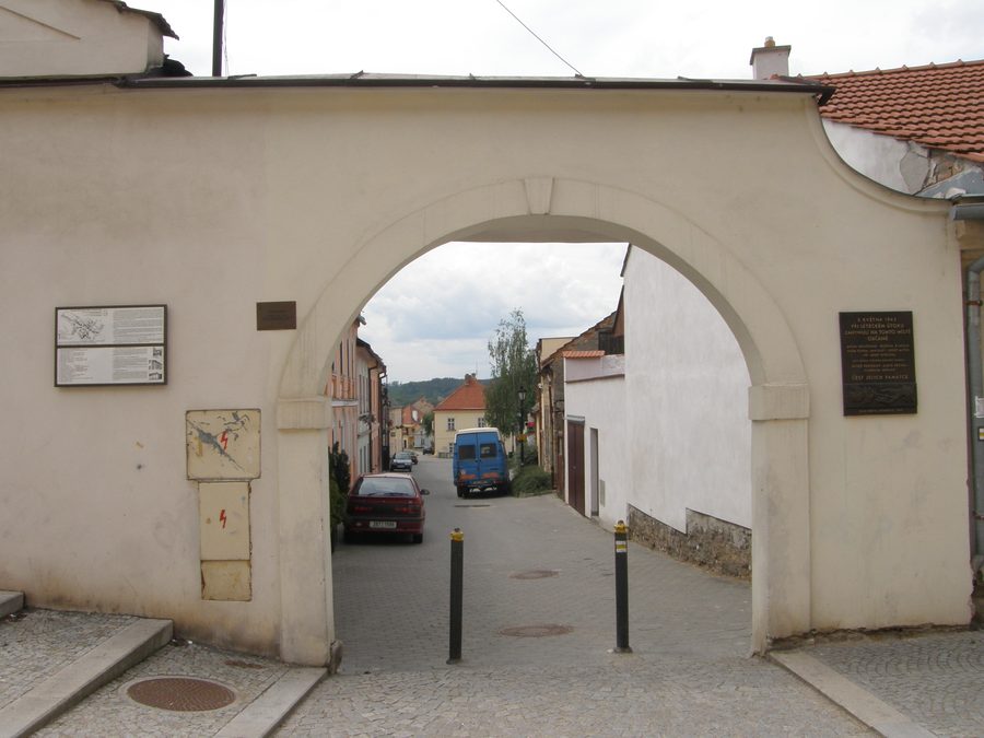 Tor zum jüdischen Viertel in Boskovice