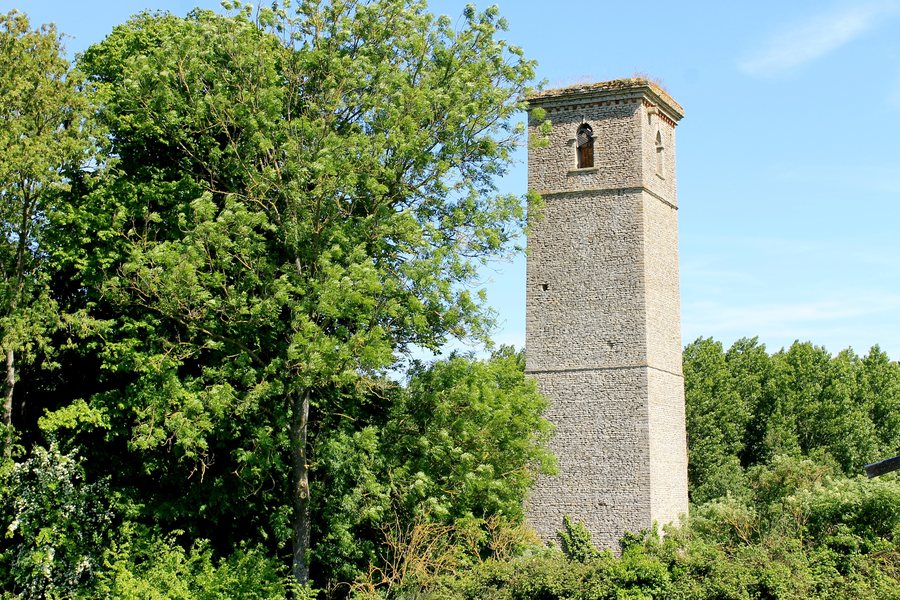 File:Vieux-Fumé tour d'observation.JPG