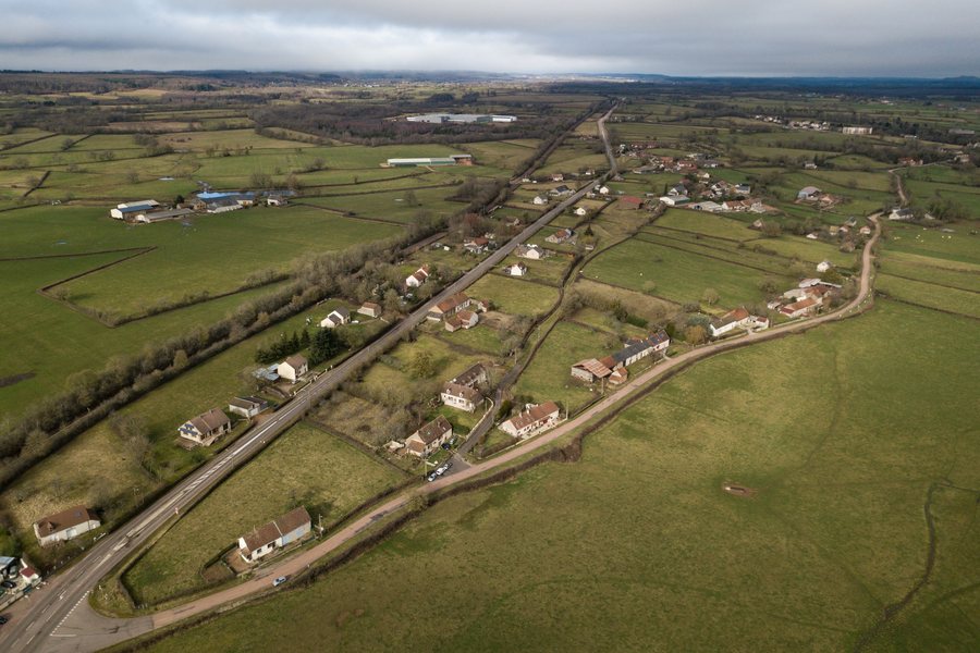 File:2018-01 aerial Huis-Renaud Liernais 02.jpg