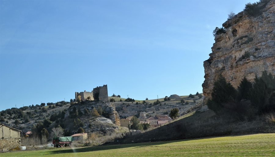File:DSC 0293 Castillo templario de Castillejo de Robledo (SORIA).jpg