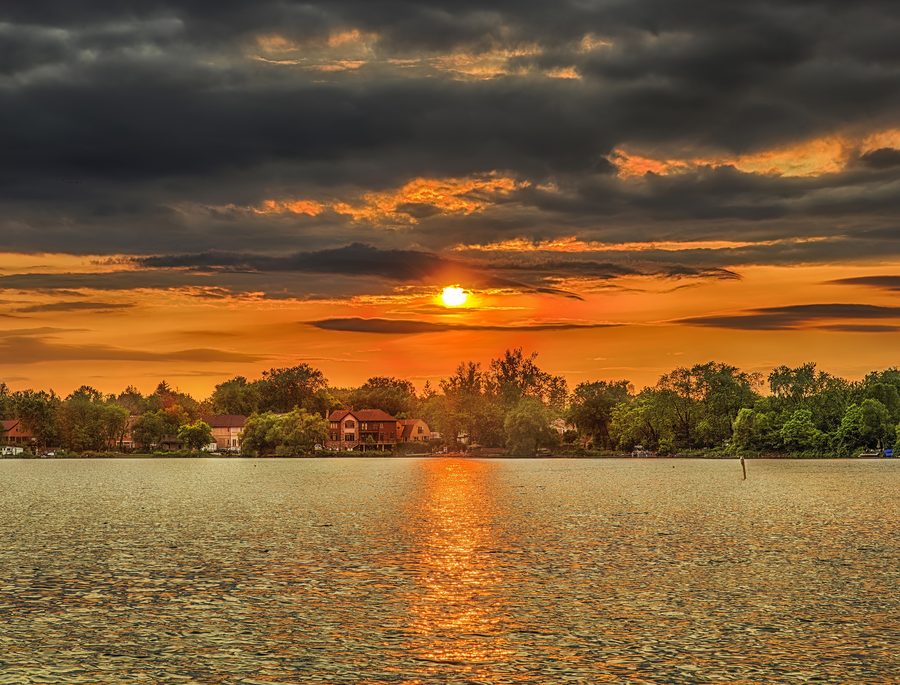 Sonnenuntergang am Lake Wilcox in Richmond Hill, Ontario
