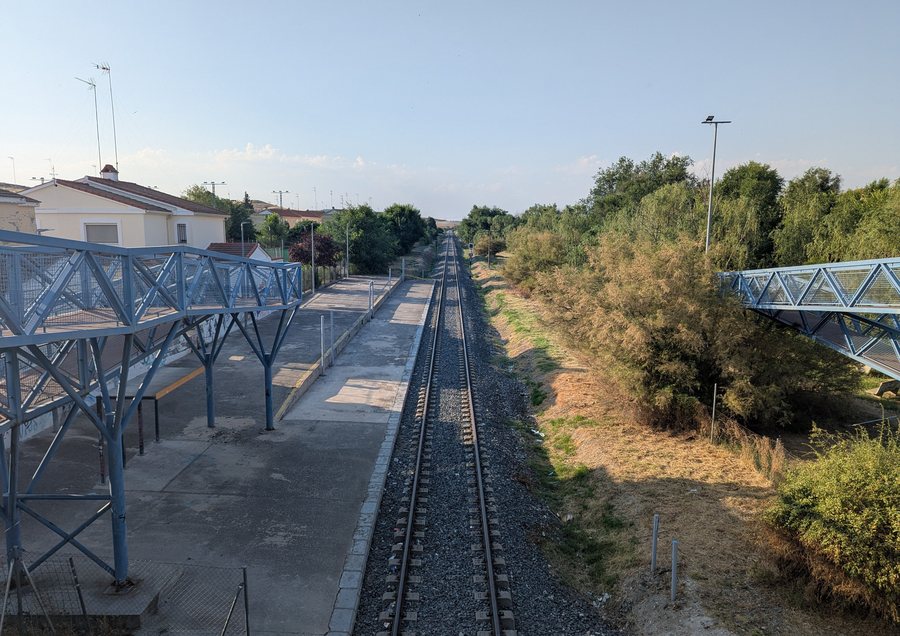 File:Estación de Ontígola 01.jpg