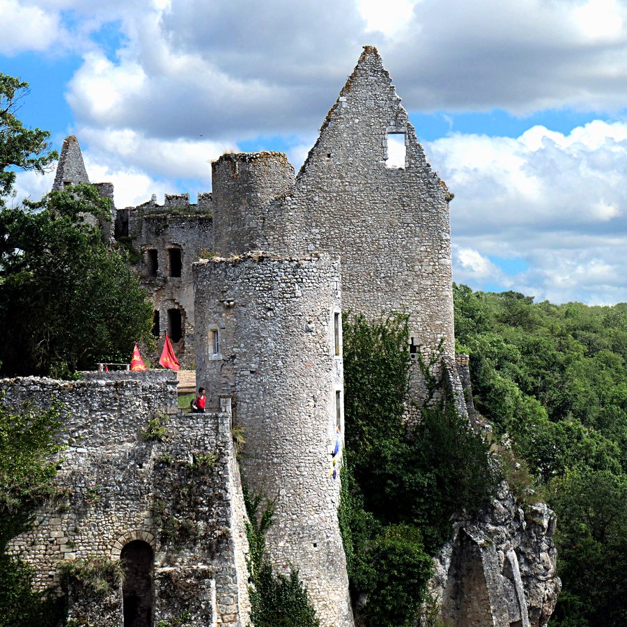File:Angles-sur-l'Anglin, Vienne, France.jpg