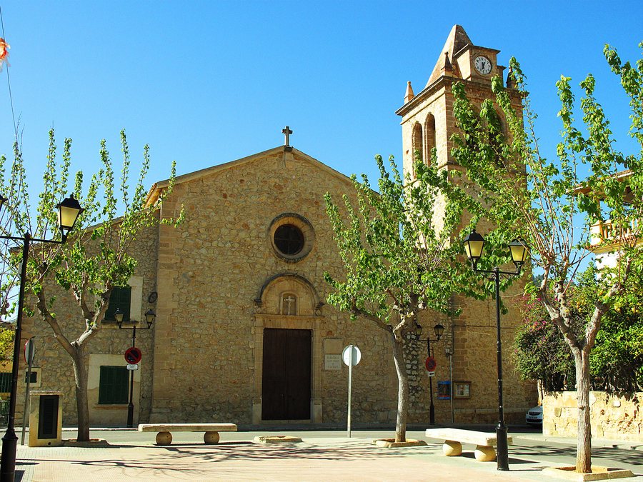 File:01 Església del Sant Crist de s'Arracó (Andratx).jpg