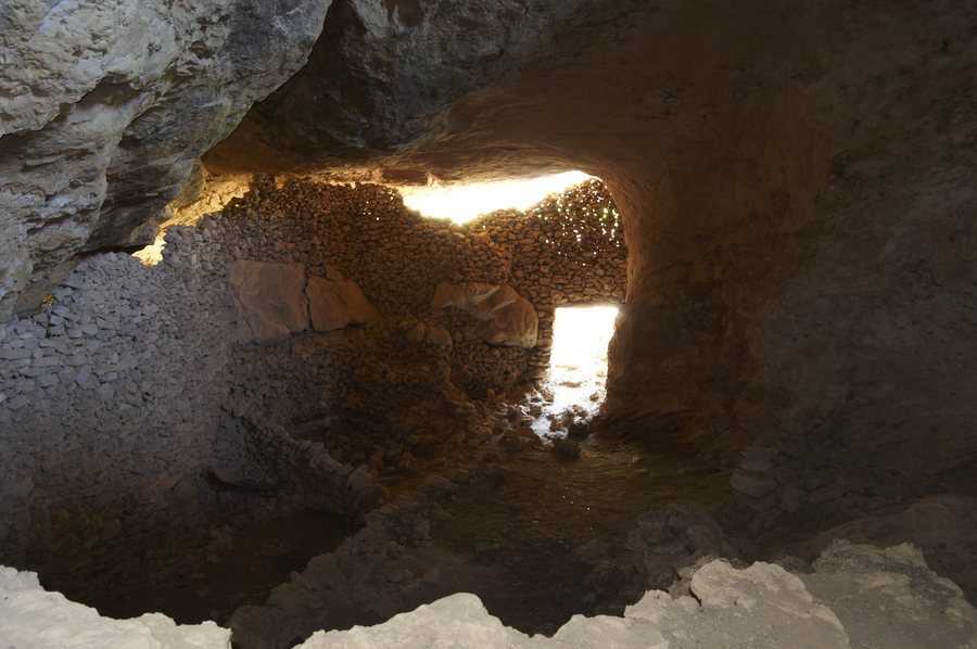 File:Cuevas de Olmedillas - panoramio (1).jpg