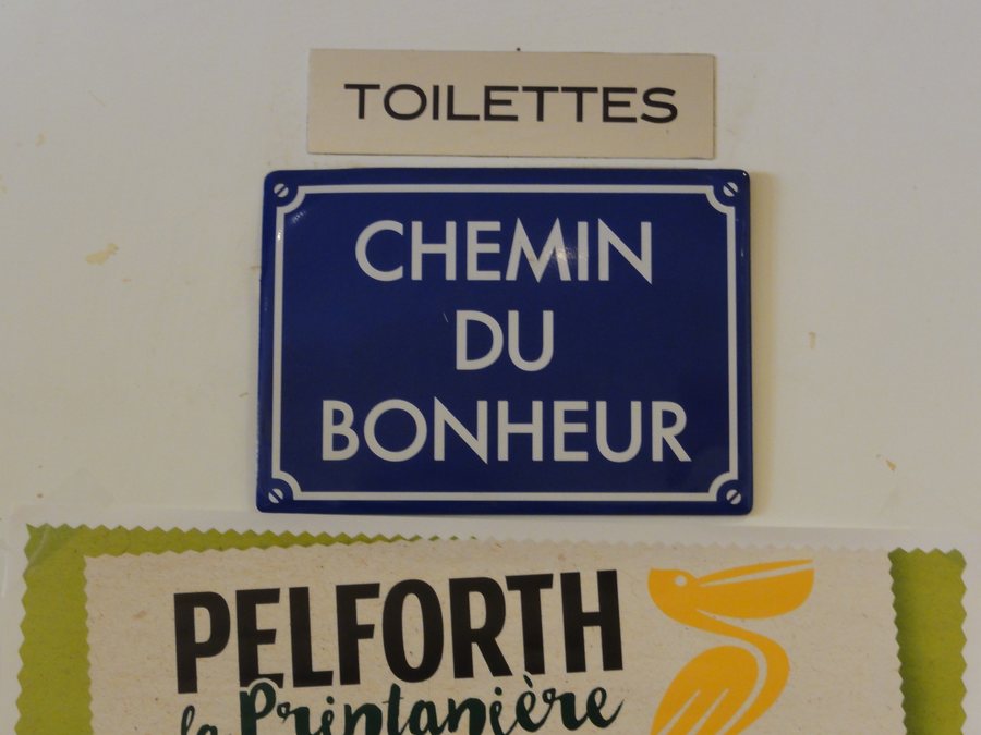 File:Crévéchamps (M-et-M) chemin du bonheur.jpg