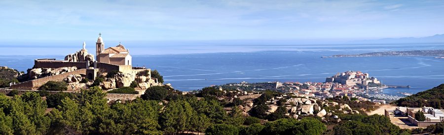 Panorama di Calvi e del Golfo di Calvi in Corsica