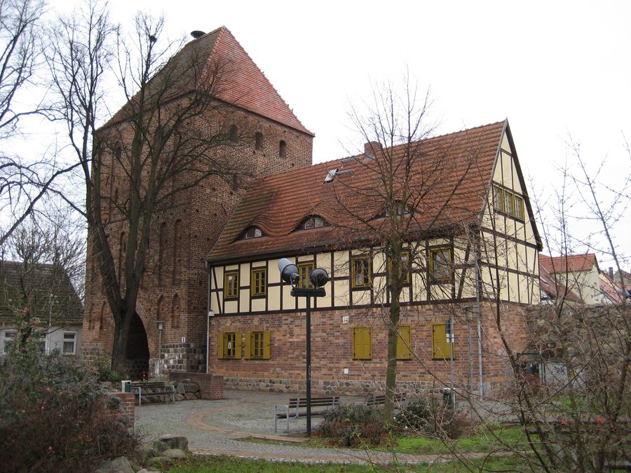 Prenzlauer Tor und Nebengebäude des Stadtmuseums in Pasewalk