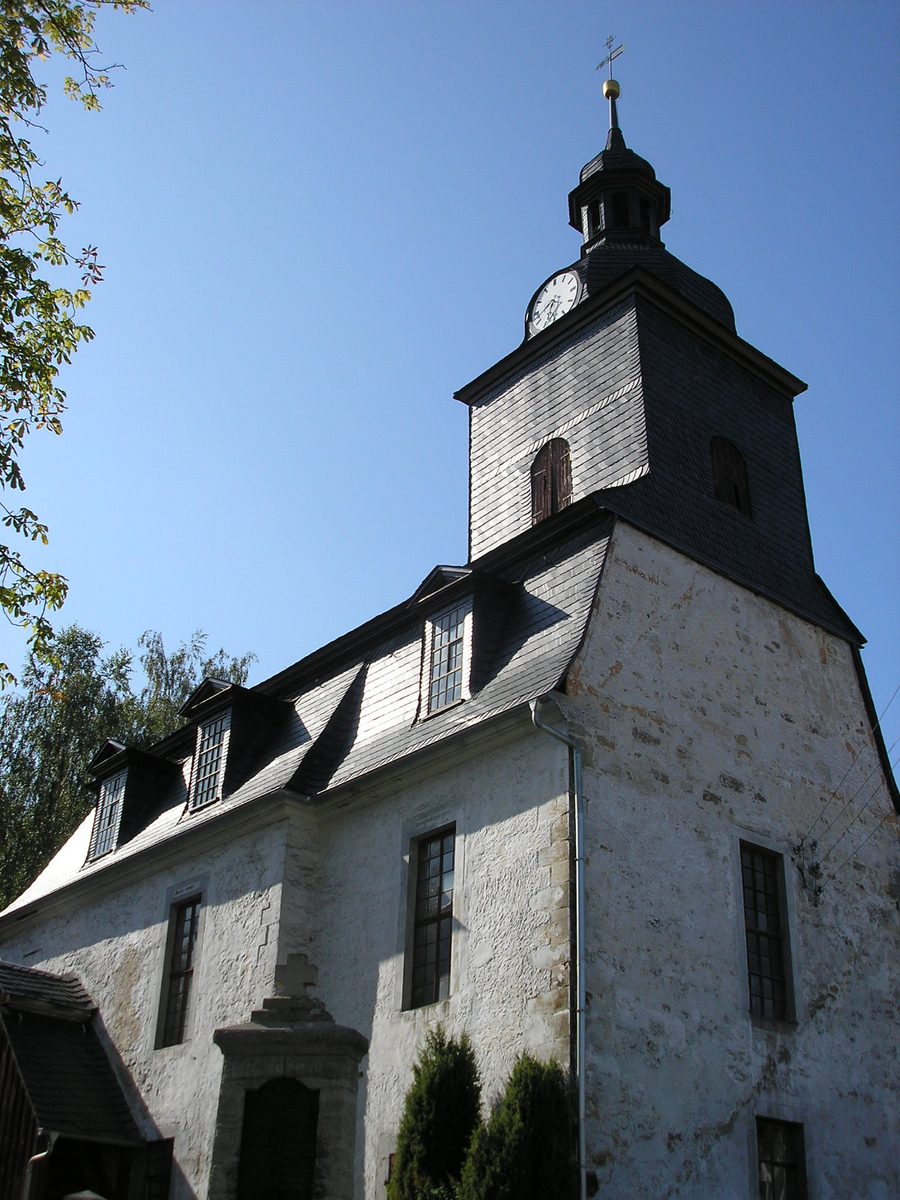 Die Dorfkirche von Heyda bei Ilmenau in Thüringen