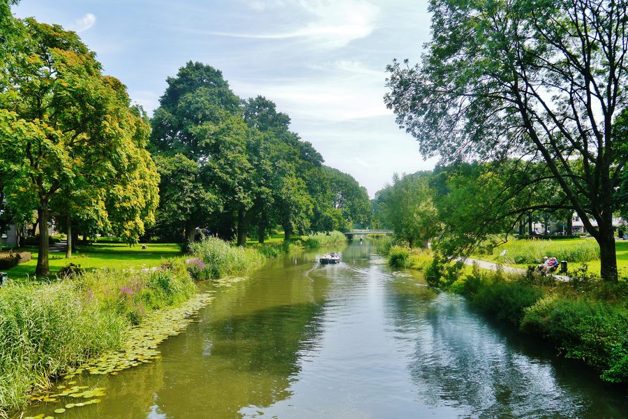 Canale con case storiche a Utrecht